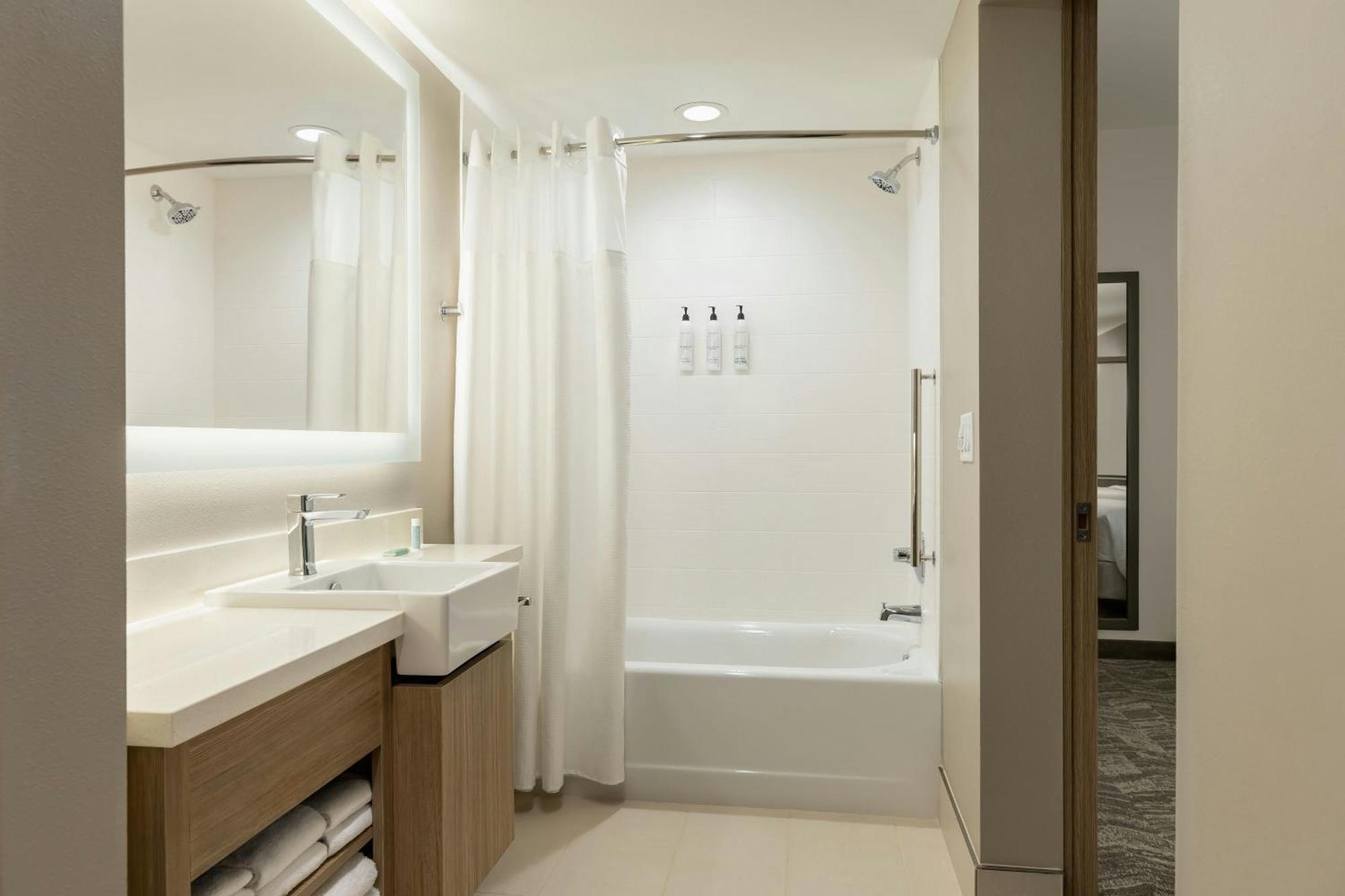 Springhill Suites By Marriott Fargo Exteriör bild